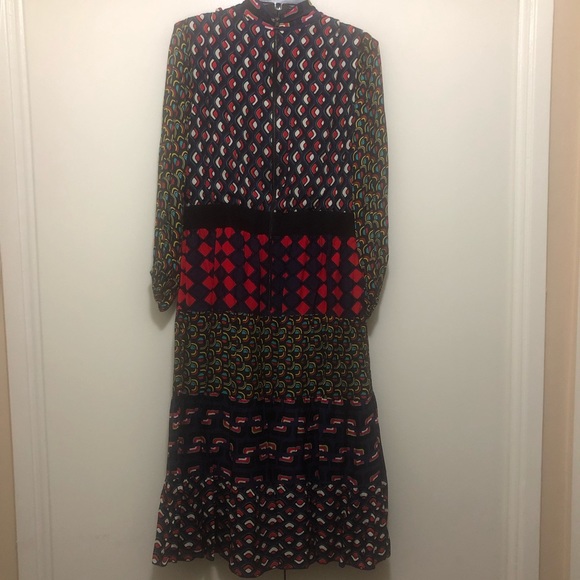 NWT $495 Alice + Olivia Karolina Paneled Blouson-Sleeve Midi Dress! - Picture 8 of 10